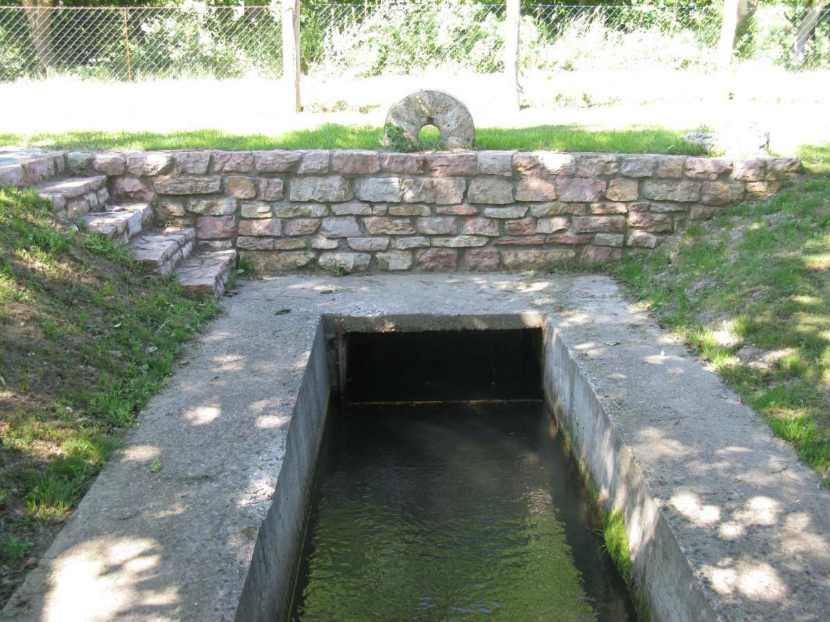 Vodenica Lug Villa Strmosten Exteriör bild